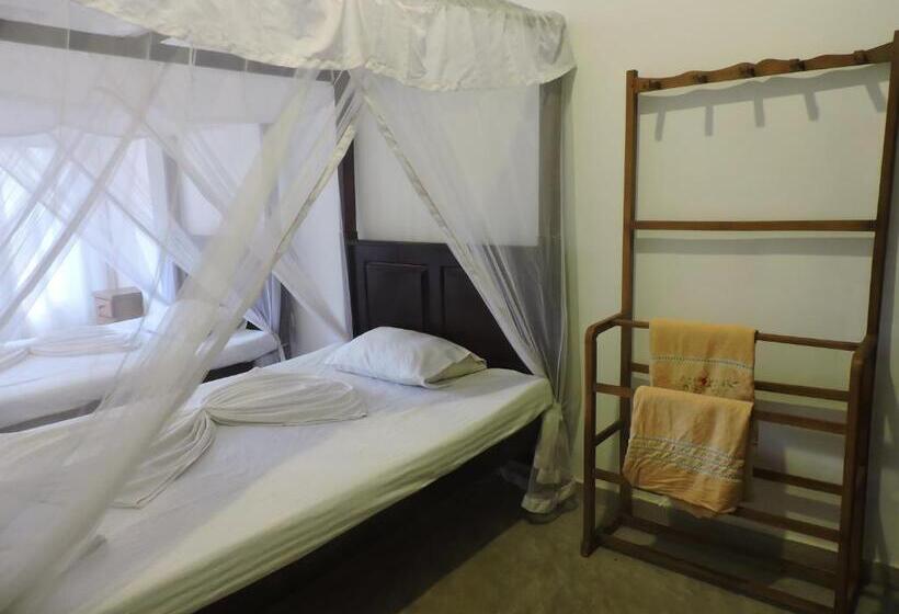 غرفة قياسية, Asantha Guest House