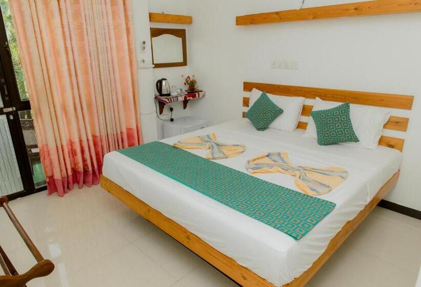 디럭스 룸, Awon Mirissa