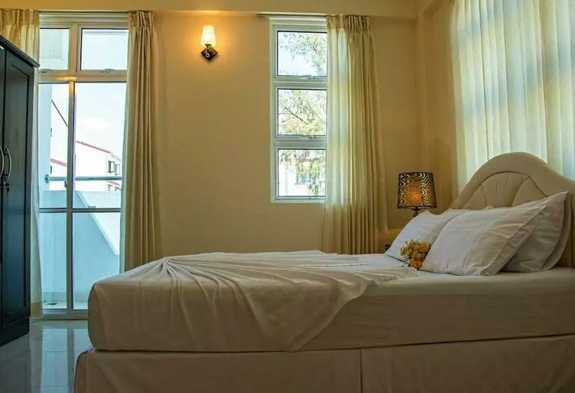 اتاق لوکس, Beach Palace