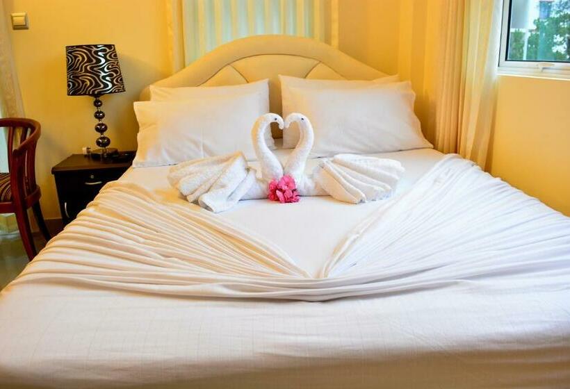 اتاق لوکس با بالکن, Beach Palace