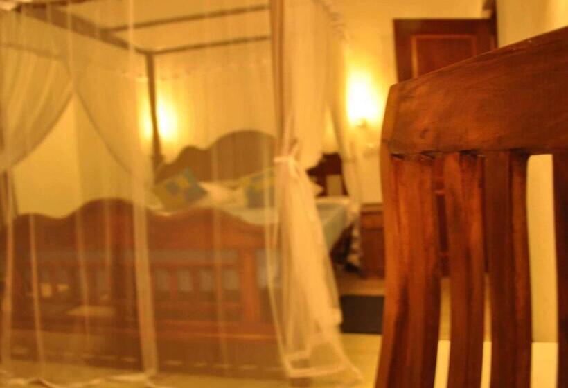 غرفة ديلوكس, Helis Place