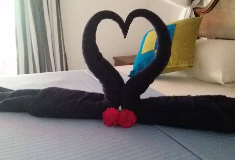 غرفة قياسية, Helis Place