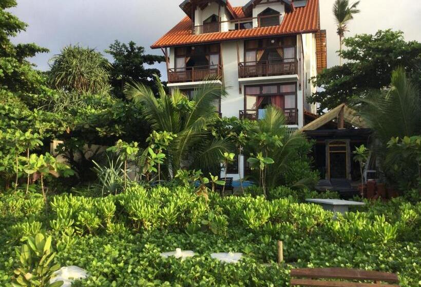 Номер Deluxe Вид на Море с Балконом, Talalla Bay Beach