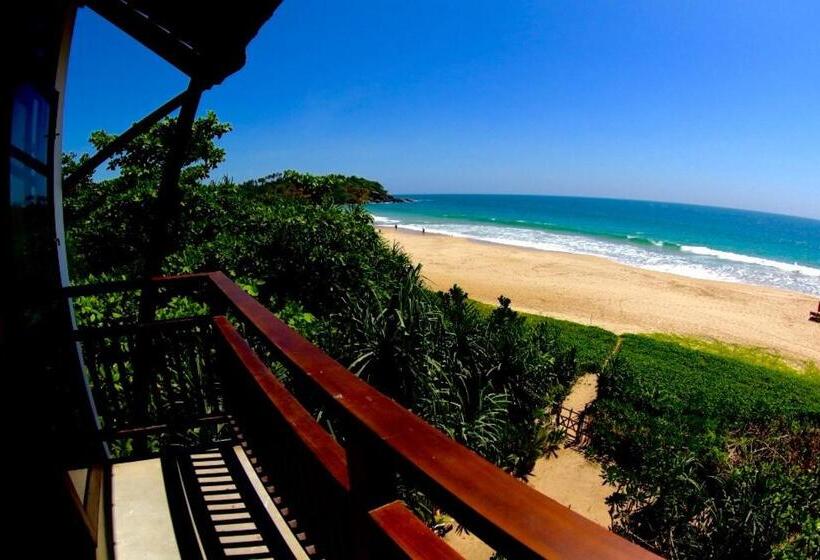 Номер Deluxe Вид на Море с Балконом, Talalla Bay Beach