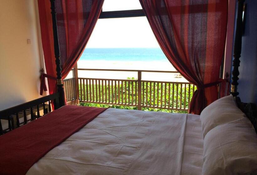 Номер Deluxe Вид на Море с Балконом, Talalla Bay Beach