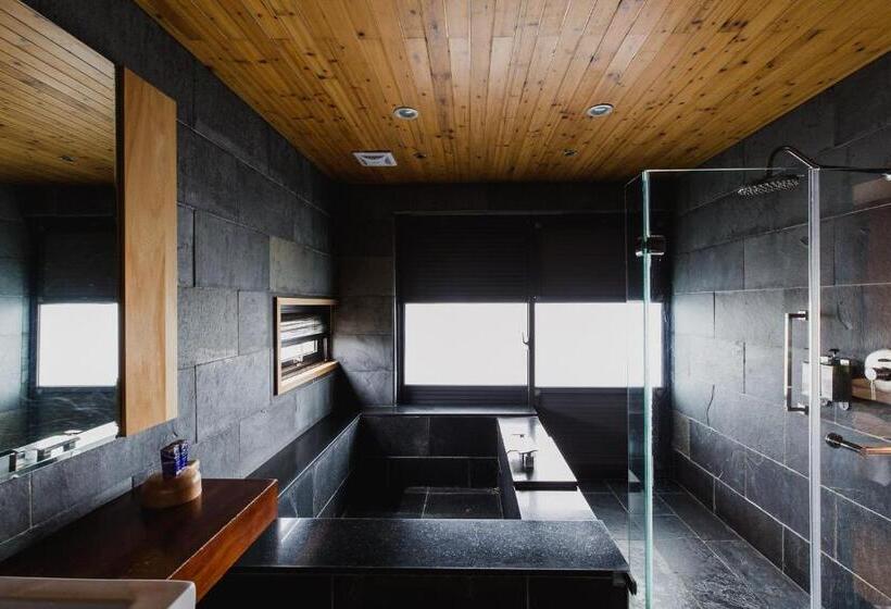 اتاق کلاسیک چهارنفره, 輕塵別院serenegray B&b