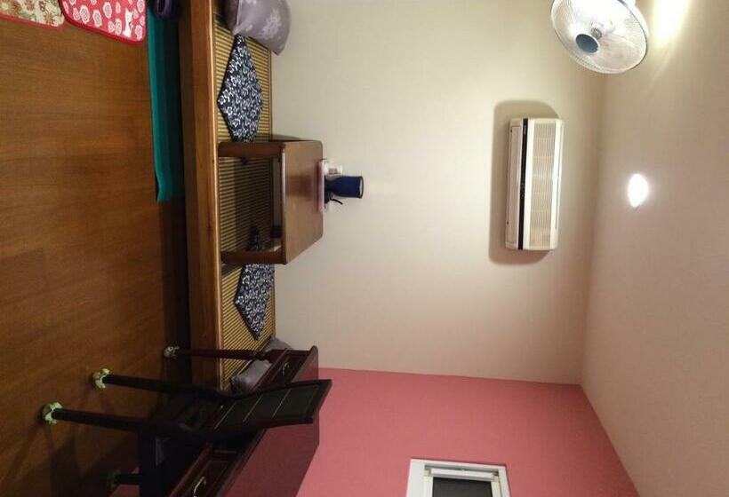 1 Yatak Odalı Lüks Villa, Share B&b