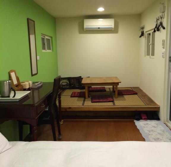 1 Yatak Odalı Lüks Villa, Share B&b