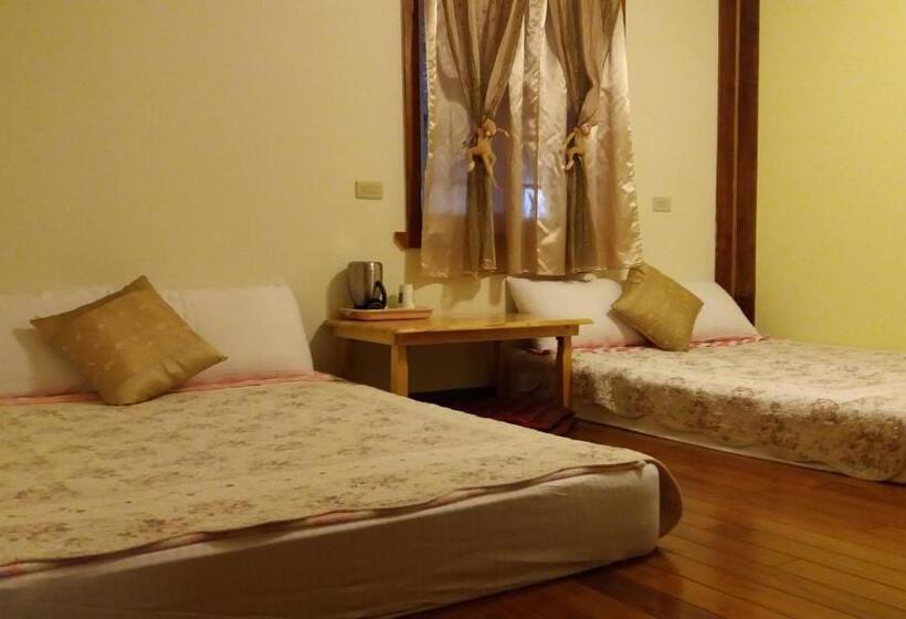 Dört Kişilik Standart Oda, Share B&b