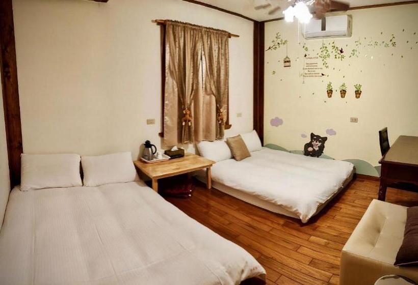 Dört Kişilik Standart Oda, Share B&b