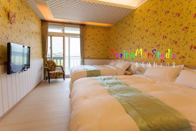 اتاق استاندارد چهار تخته, Zhuyuan Ju B&b