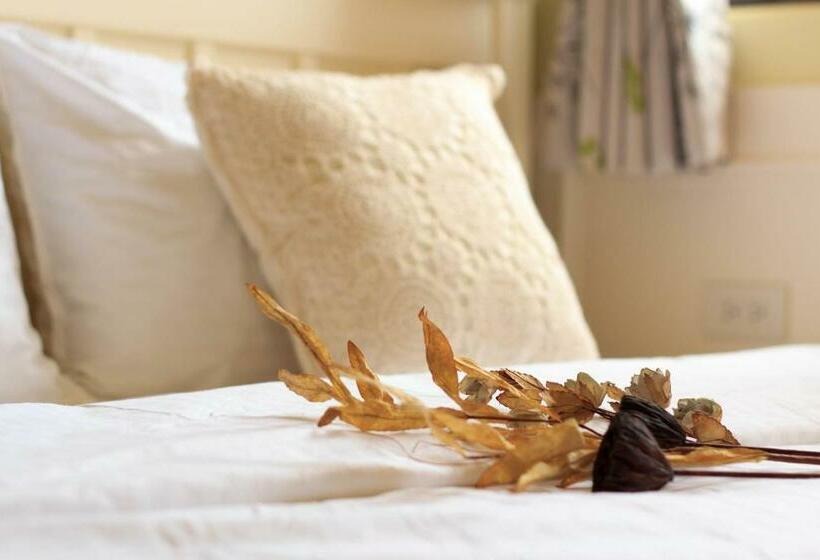 اتاق استاندارد چهارنفره با بالکن, 朵朵小語鄉村民宿 也可來電包棟