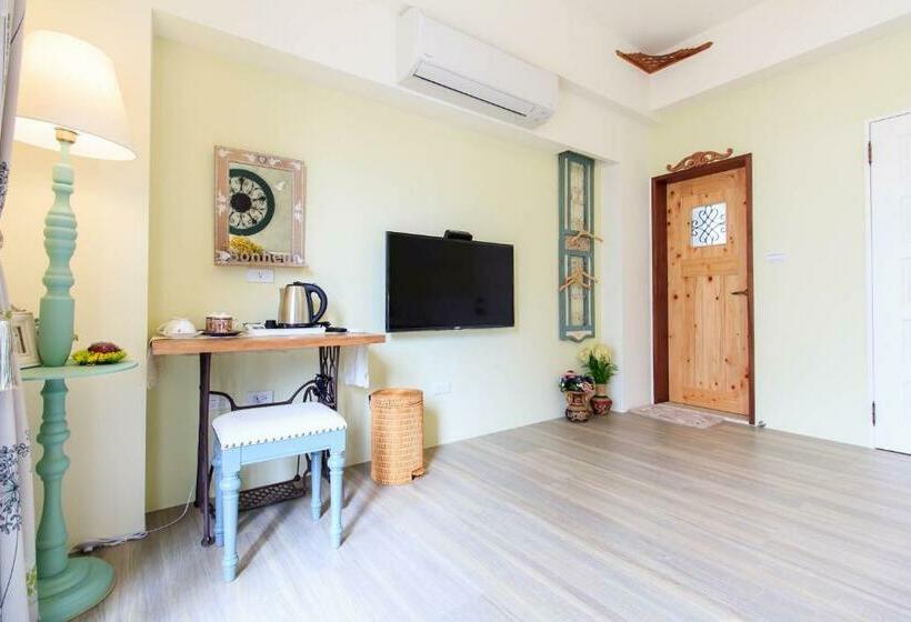 اتاق استاندارد چهارنفره با بالکن, 朵朵小語鄉村民宿 也可來電包棟