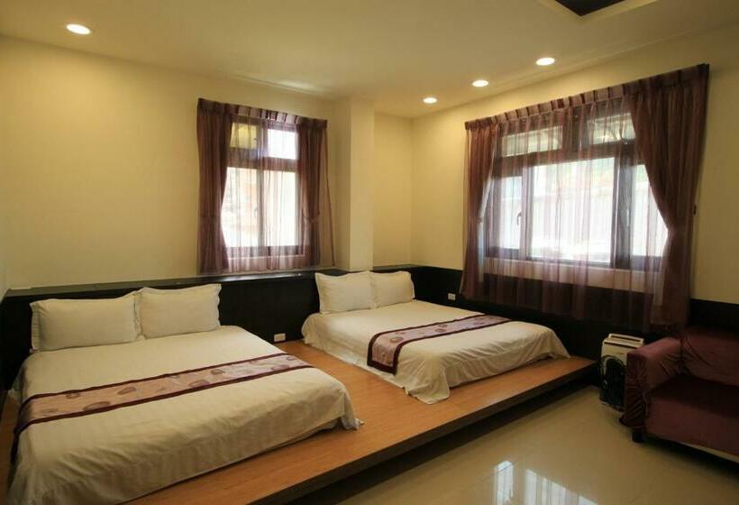 اتاق استاندارد چهار تخته, He Feng Xiao Zhu