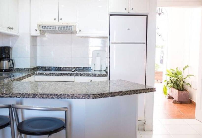 Апартаменты 2 Спальни, Beverly Hills Heights   Excel Hotels & Resorts