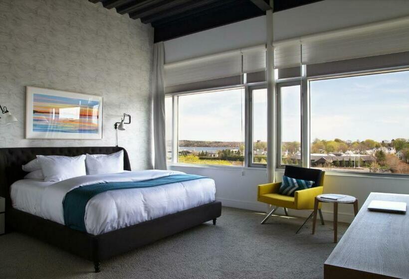 غرفة سوبيريور سرير كينج, 250 Main