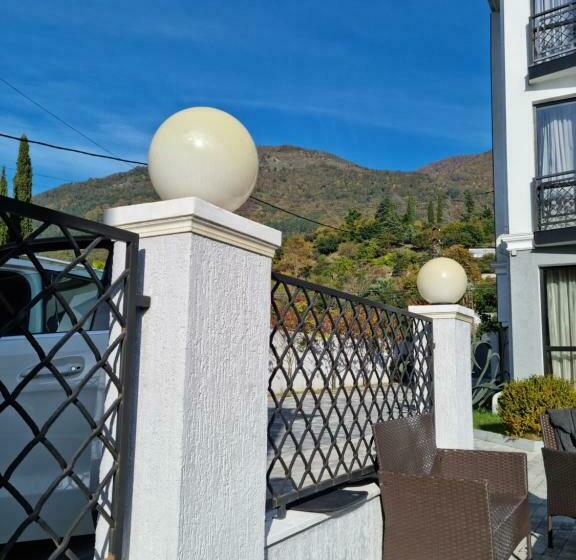 اتاق استاندارد با بالکن, Gega