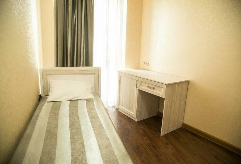 اتاق استاندارد, Gega