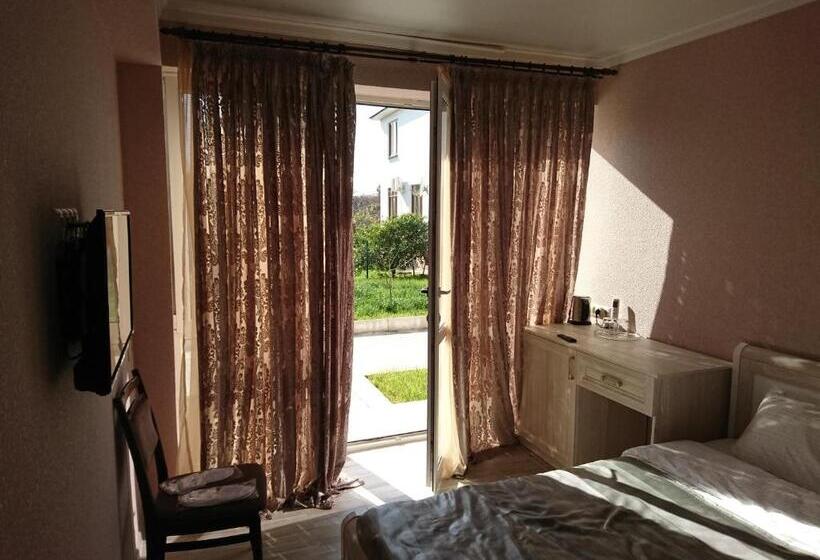 اتاق استاندارد, Gega