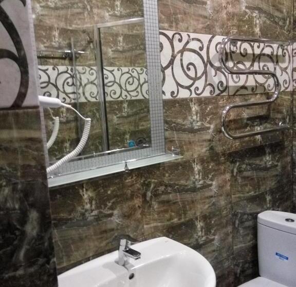 اتاق استاندارد با چشم‌انداز باغ, Gega