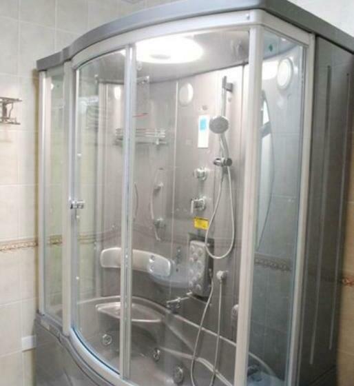 جناح, Jahon Palace