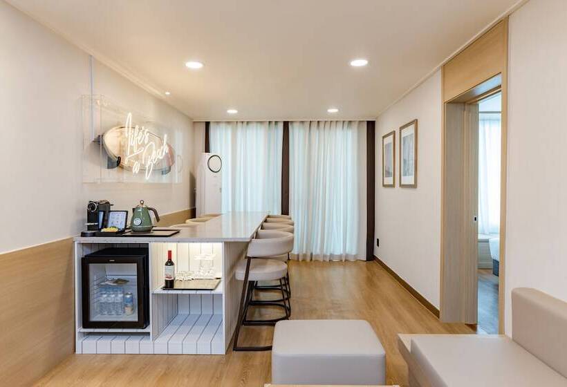 ロイヤルスイート, Kensington Resort Seorak Beach