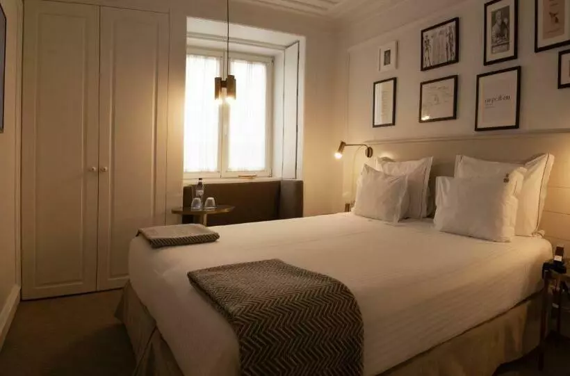 Quarto standard, Lisboa Pessoa