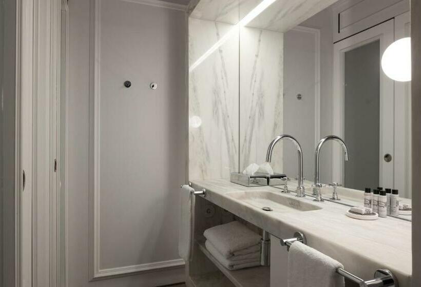 Quarto standard, Lisboa Pessoa