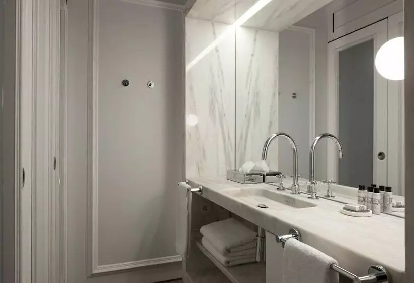 Quarto standard, Lisboa Pessoa