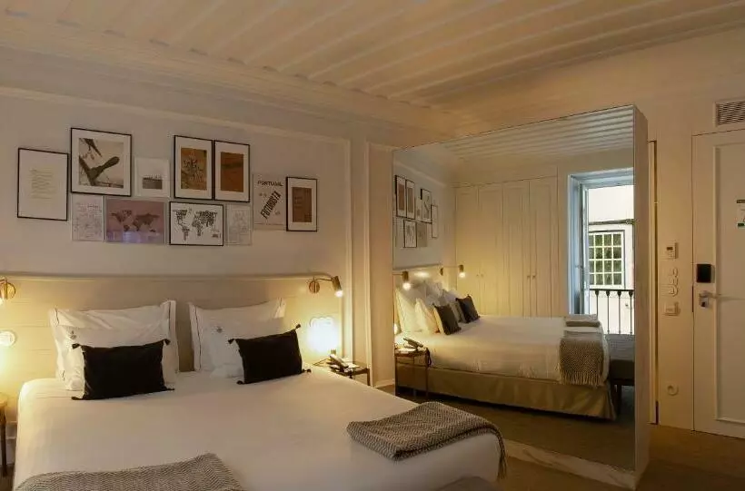 Quarto standart comunicado, Lisboa Pessoa