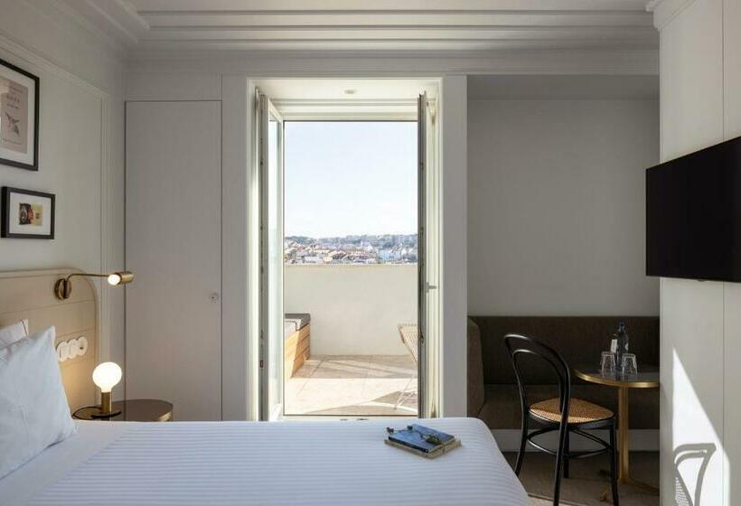 Quarto Standard com Vistas, Lisboa Pessoa