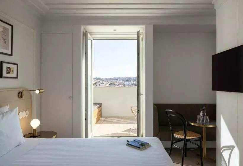 Quarto Standard com Vistas, Lisboa Pessoa