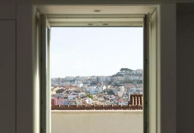 Quarto Standard com Vistas, Lisboa Pessoa