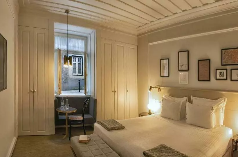 Quarto Standard Piso Térreo, Lisboa Pessoa
