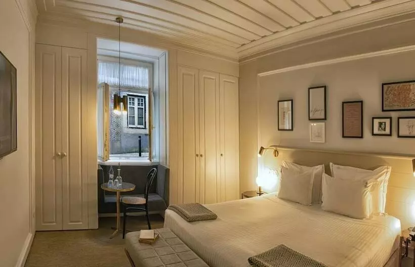 Quarto Standard Piso Térreo, Lisboa Pessoa