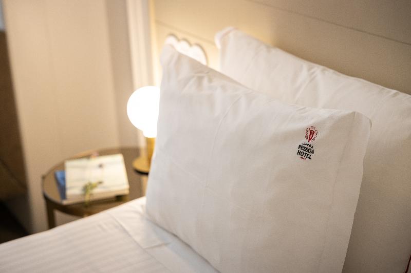 اتاق عادی, Lisboa Pessoa