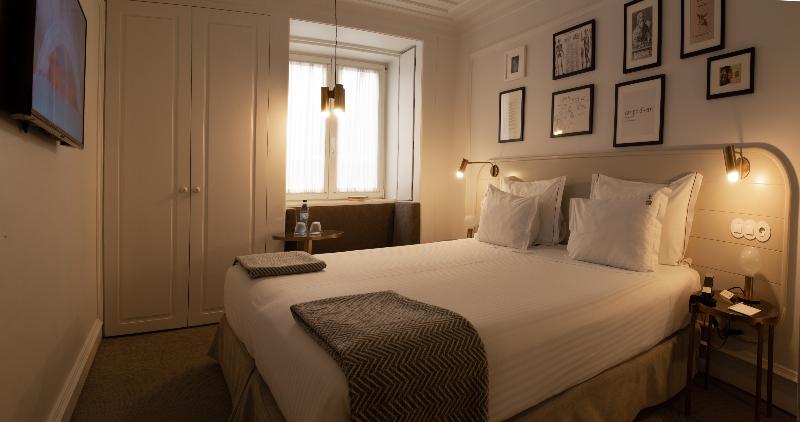 Quarto Basic, Lisboa Pessoa