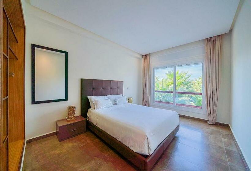 آپارتمان 2 خوابه با چشم‌انداز دریا, Mnar Castle