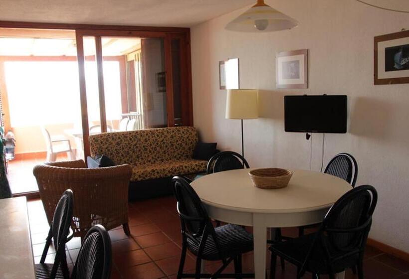 דירת שלושה חדרים, Residence Portolaconia Appartamenti