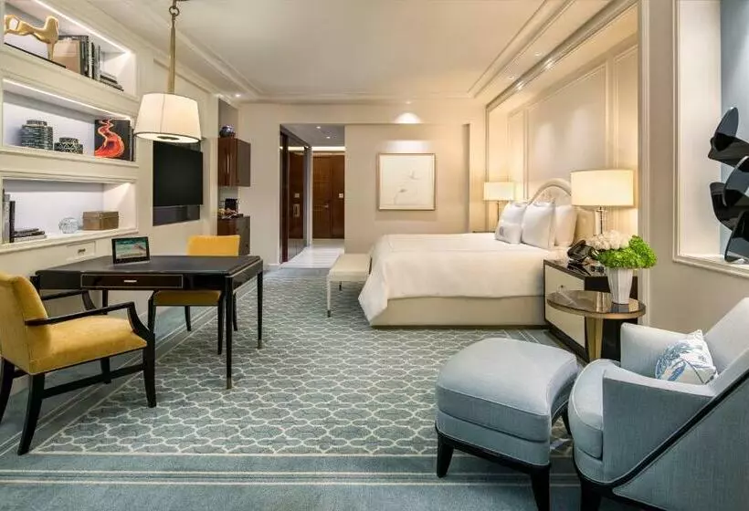 キングサイズベッド、ビュー付きデラックスルーム, Waldorf Astoria Beverly Hills