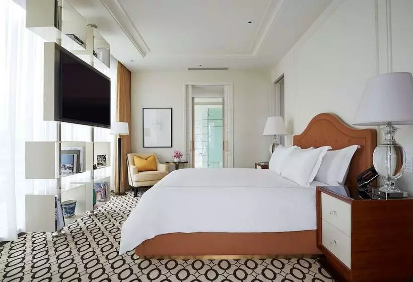 デラックスジュニアスイート, Waldorf Astoria Beverly Hills