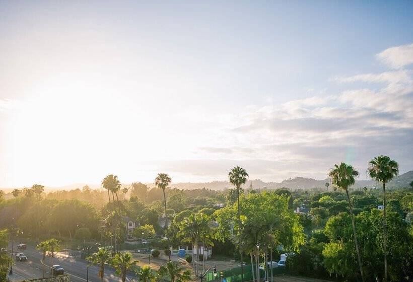 장애인용 디럭스룸, Waldorf Astoria Beverly Hills