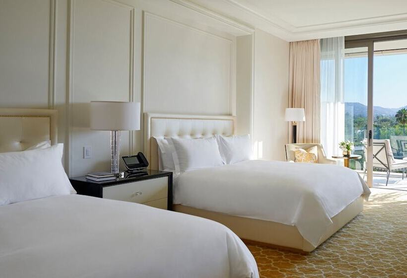 Номер Deluxe Адаптированный для Инвалидов, Waldorf Astoria Beverly Hills