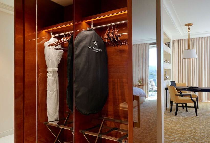 장애인용 디럭스룸, Waldorf Astoria Beverly Hills