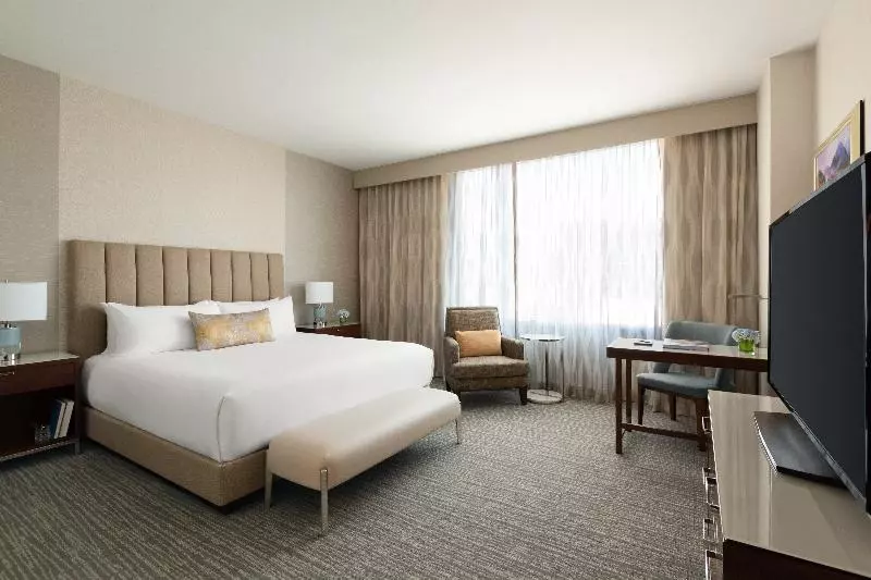 デラックスジュニアスイート, Waldorf Astoria Beverly Hills