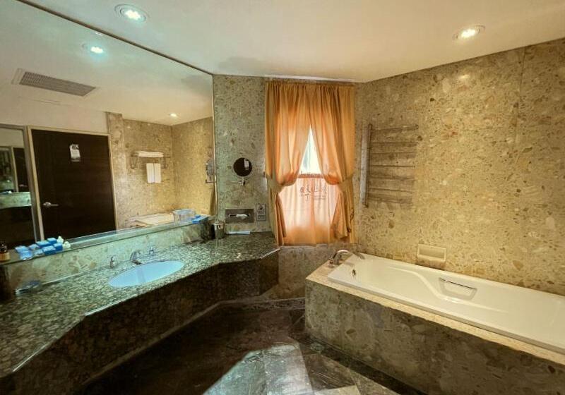 اتاق استاندارد با چشمانداز دریاچه, Swan Lake Villa Resort