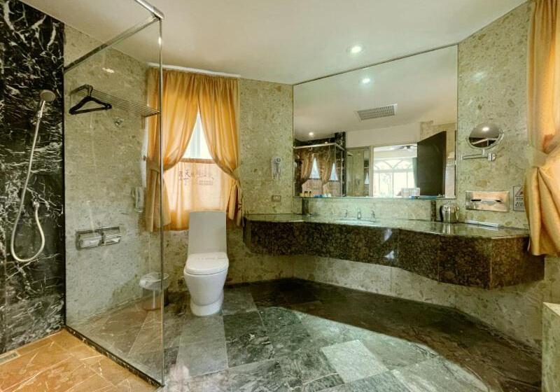 اتاق استاندارد با چشمانداز دریاچه, Swan Lake Villa Resort