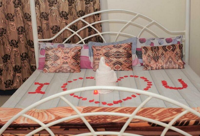 اتاق استاندارد یک نفره, Emmas Guest House