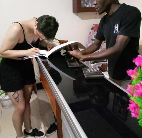 اتاق استاندارد, Emmas Guest House