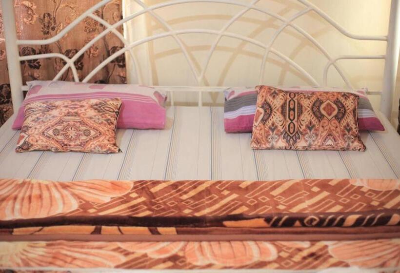 اتاق استاندارد, Emmas Guest House